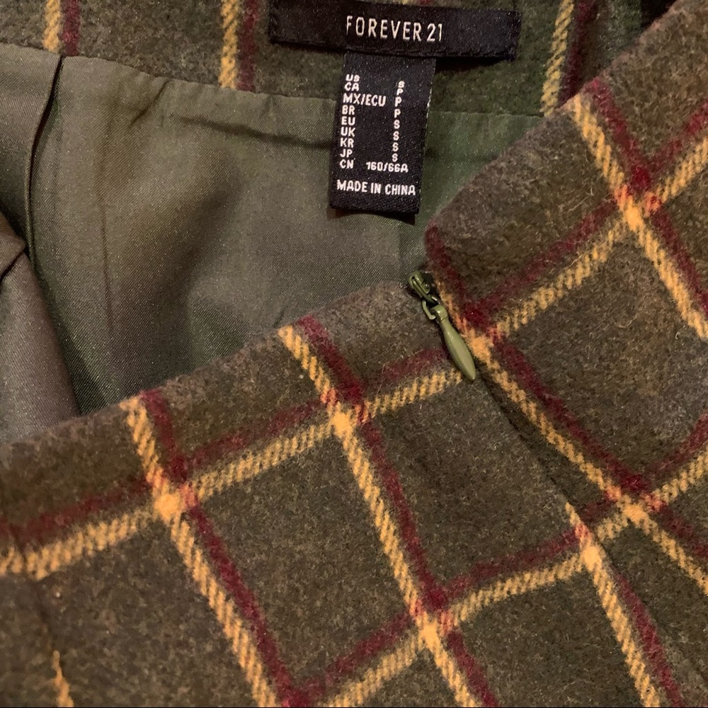 forever 21 green plaid mini skirt - Picture 4 of 5